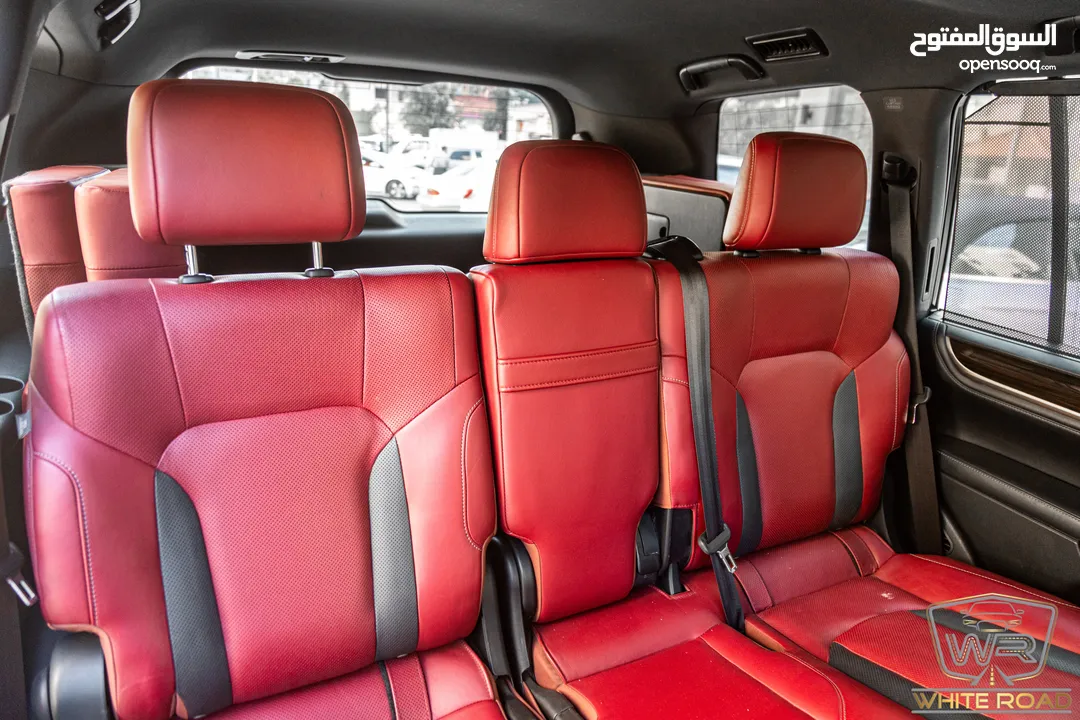 Lexus Lx570s 2019   السيارة وارد الشركة و قطعت مسافة 123,000