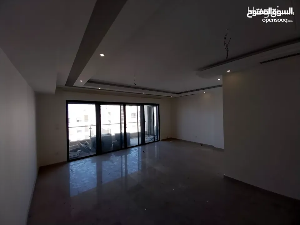 رقم مميزه تشطيب سوبر ديلوكس طابق اول في دير غبار في حي ( Property ID : 30081 )