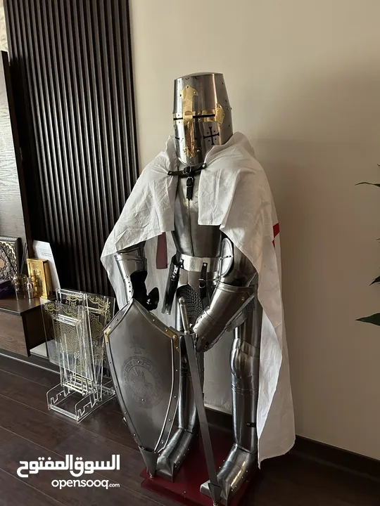 English Armor great for the living room and can be worn