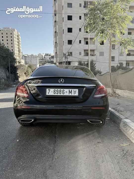 مرسيدس E220d