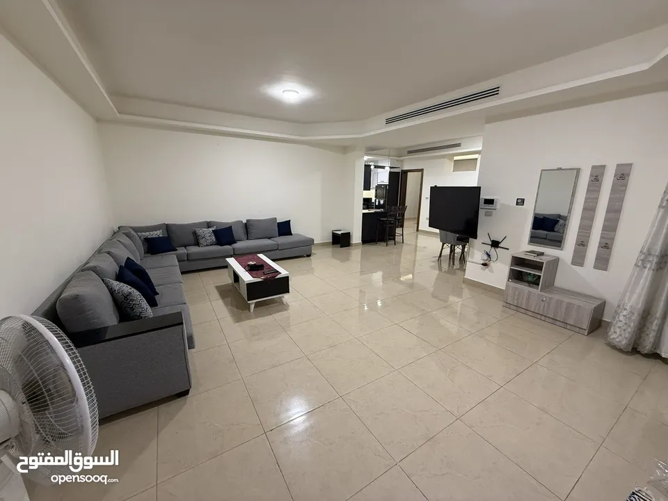 شقه مفروشه فاخره للإيجار