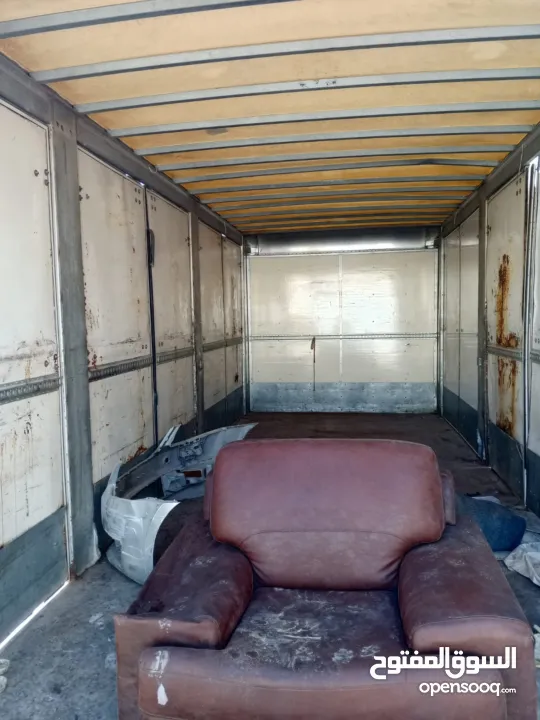 كونتينر مع رخصة عربيه