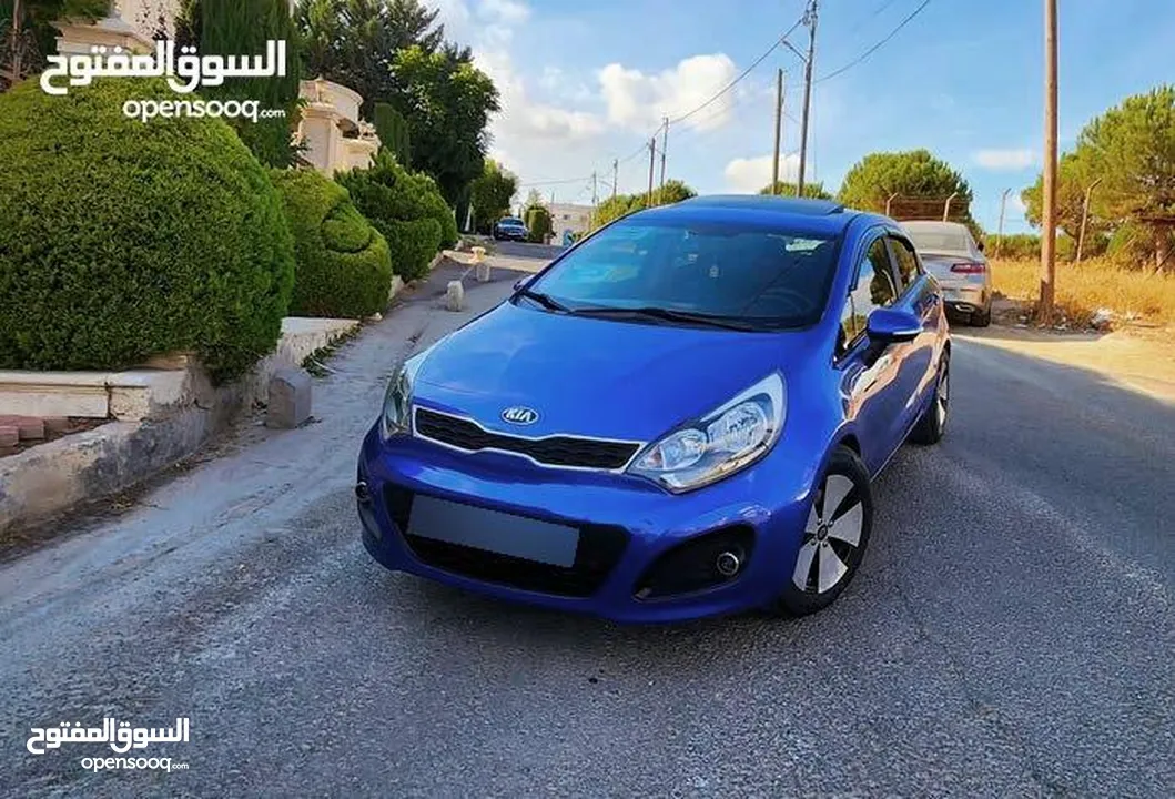 KIA RIO 2012 كيا ريو 2012 هاتش باك فل كامل مع فتحه أعلى مواصفات