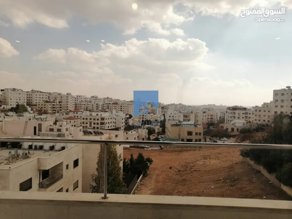 شقة فاخرة للبيع في خلدا  - قرب مدارس ساندس طابق ثالث 160م مع روف دوبلكس 125م لم تسكن