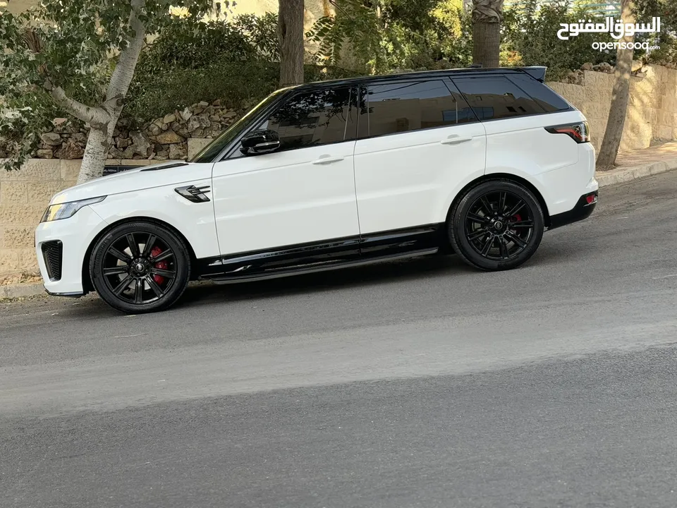 Range Rover Sport P400 2021Night package Black edition