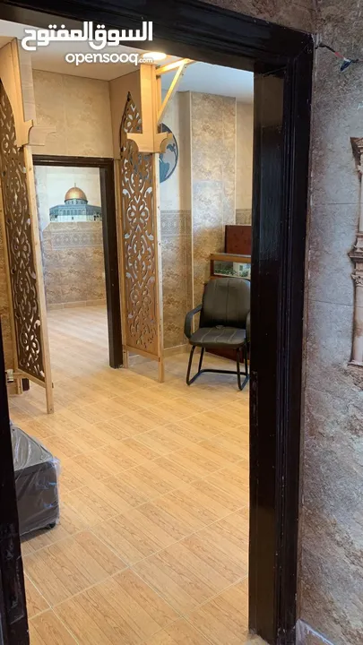 محل تجاري مميز جدا للبيع في منطقة السابع قرب مطعم السروات   REF 3663