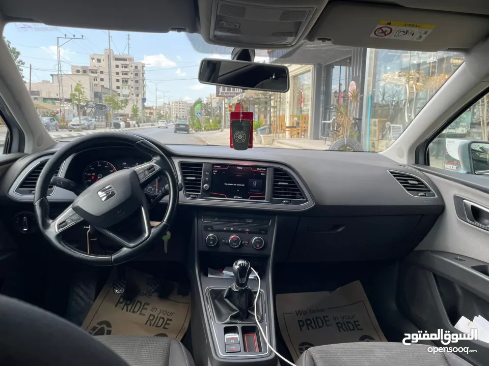 سيات ليون 2018 أنيقة ومميزة بحالة ممتازة جدا داخلية نظيفة وغير مهيونة