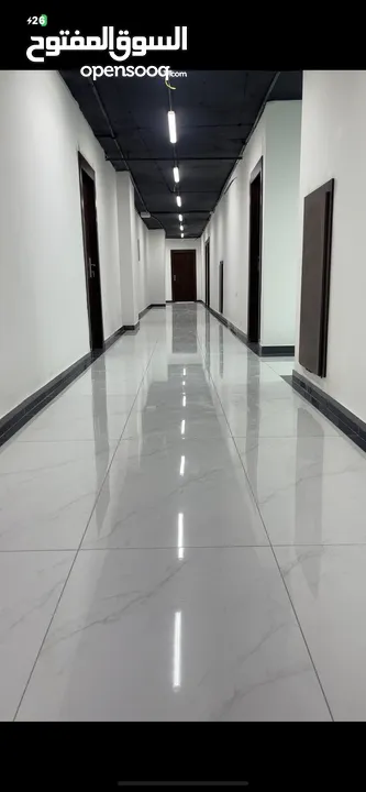 مكاتب بمساحات متعدده للإيجار السنوي