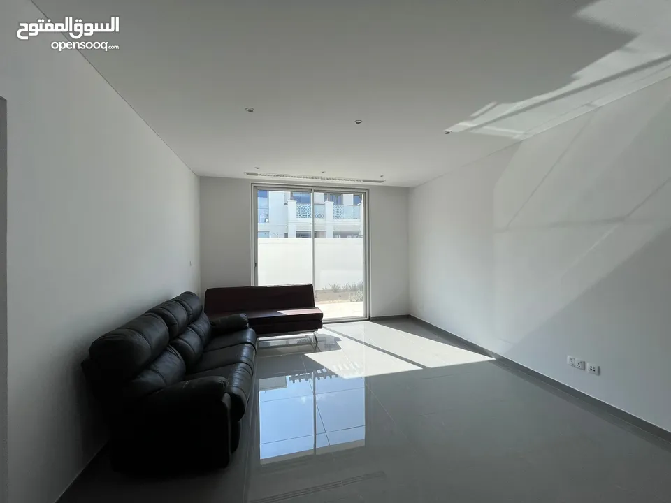 5 + 1 BR Amazing Large Villa in Al Mouj