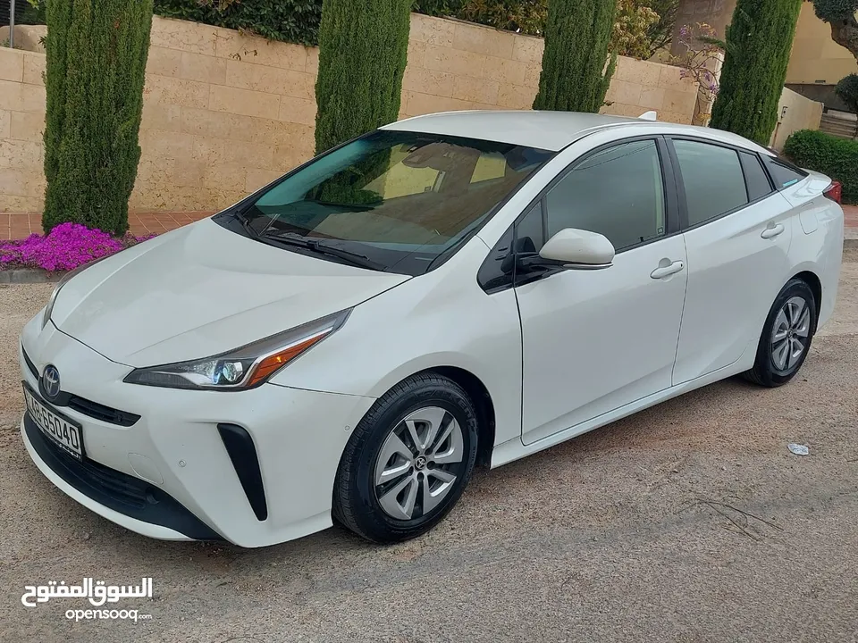 تيوتا بريوس 2019