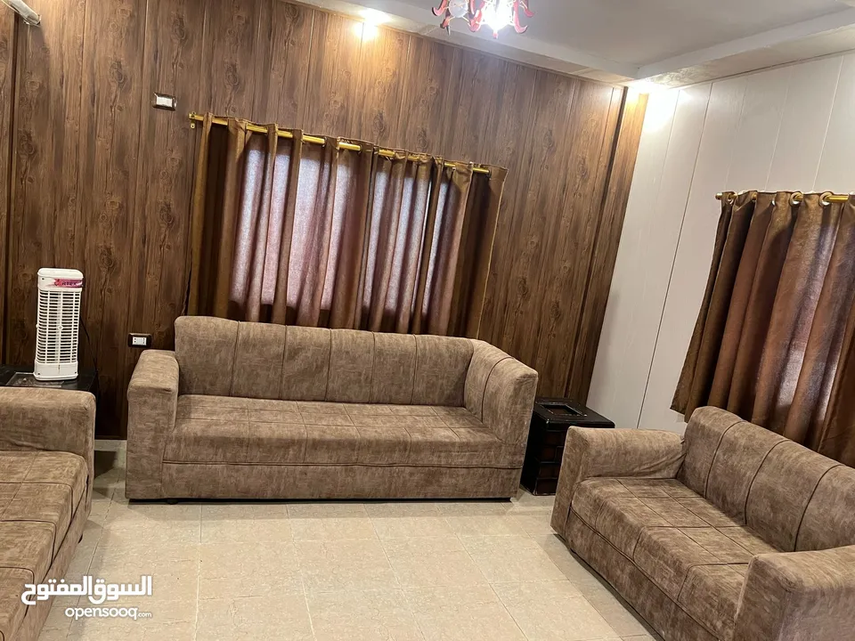 شاليه و مزرعه للايجار بالغور 50 دينار مسبح مدفأ 4*8 بدون عربون مع بلياردو و ترامبولين