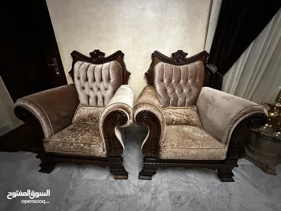 غرفة ضيوف بحاله جيده