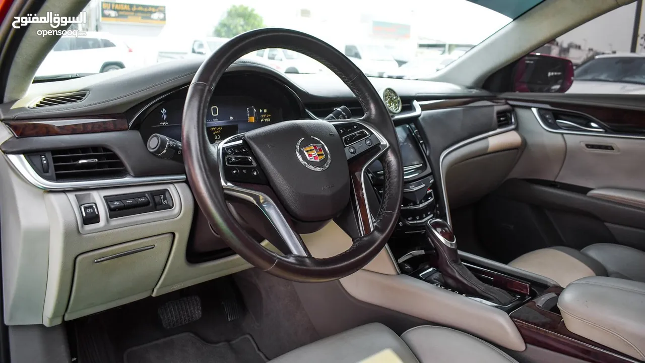 Cadillac XTS 2014 GCC Panorama