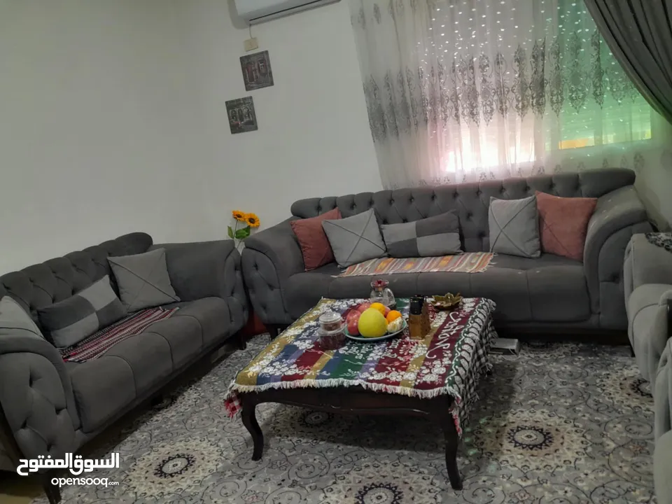 شقه للبيع ضاحيه الحاج حسن مقابل حديقه الطيور ومقابل