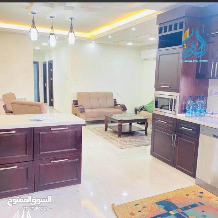 شقه مميزة موقع هادئ و استراتيجي مع مدخل خاص الارسال