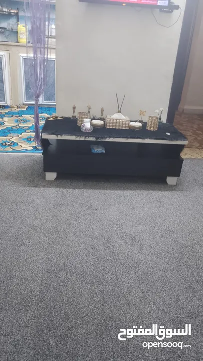 غرفتين نوم و طقم كنب للبيع