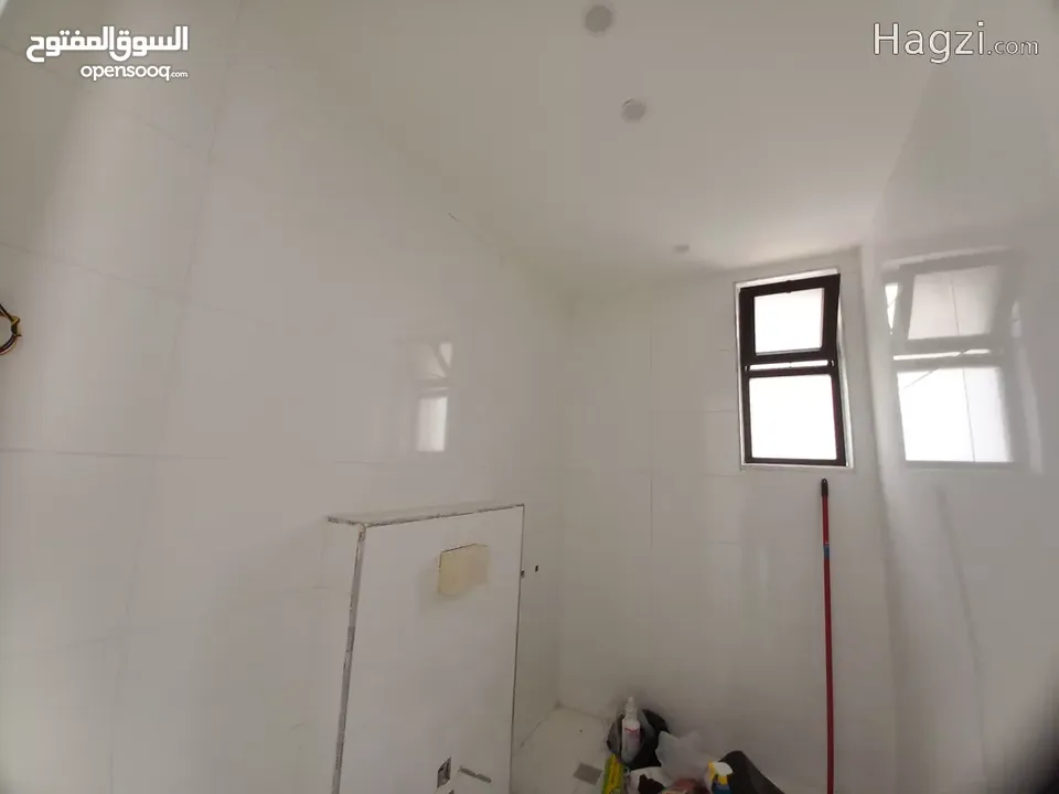 شقة غير مفروشة للبيع في الشميساني ( Property ID : 31062 )