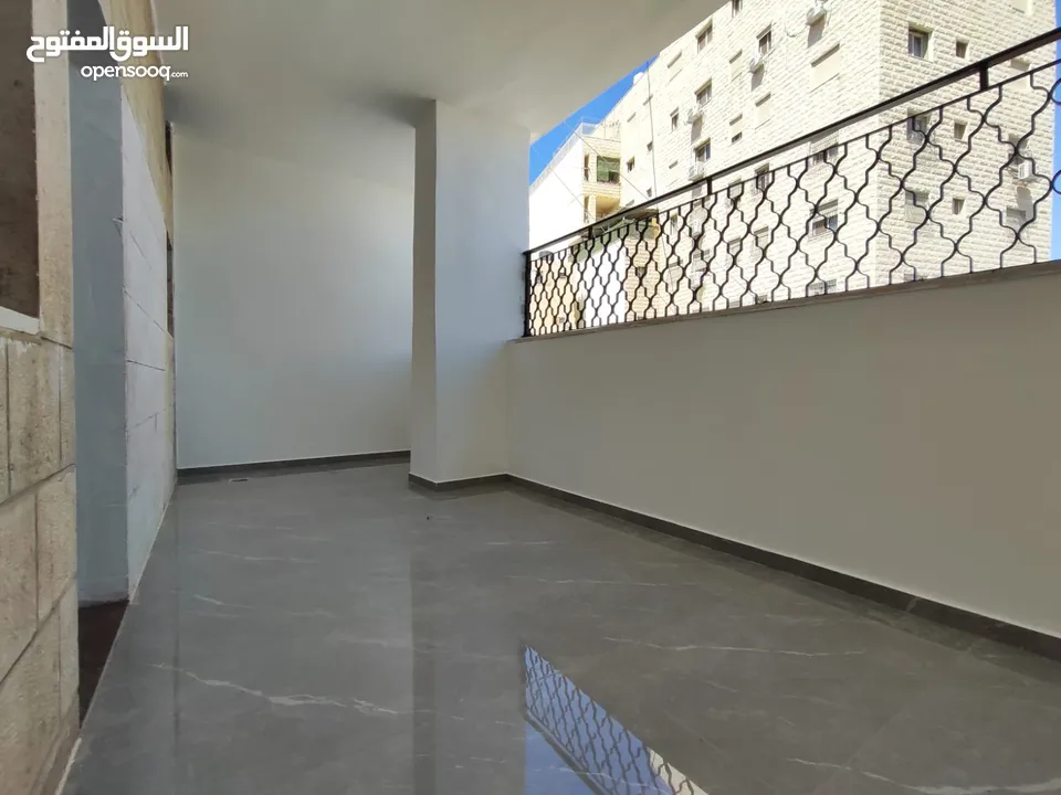 شقة للإيجار – الرام (أول نزول الكسّارات قرب سوبر ماركت السلايمة)