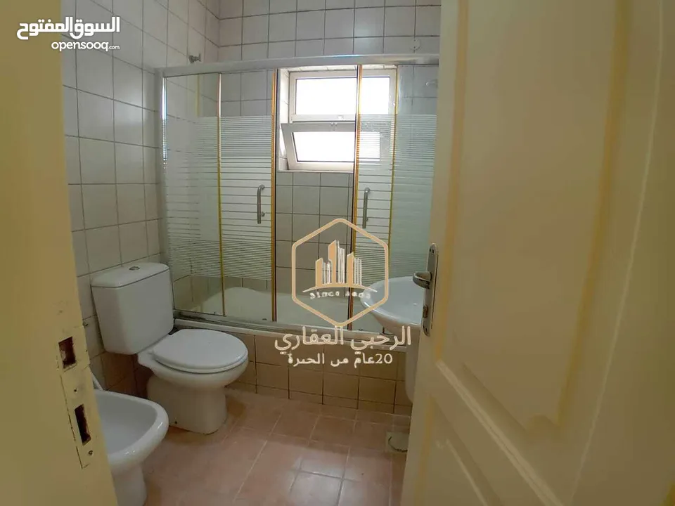 روف / للايجار / 3نوم / مطل مع ترس / دابوق
