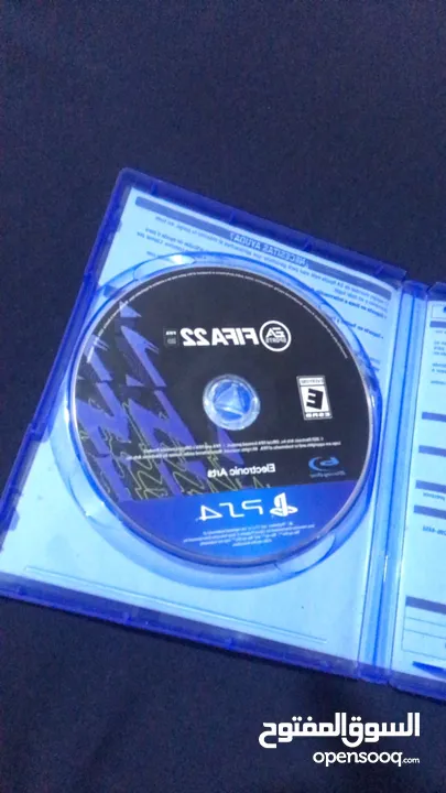 سيدي the crew  و Fifa 22 للبيع بنظاف جدًا