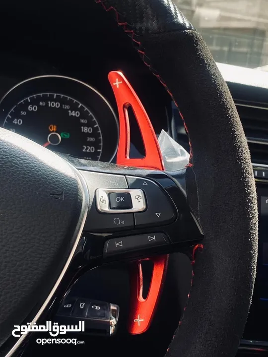 للبيع بسعر مميز جولف تعديلات Full GTI -Mk7.5  Golf تعديلات GTI مميزة جدا بسعر مميز- من اجمل السيارات