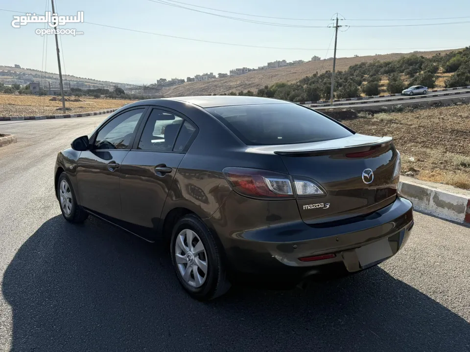 Mazda zoom 3 2012 بحالة الوكالة
