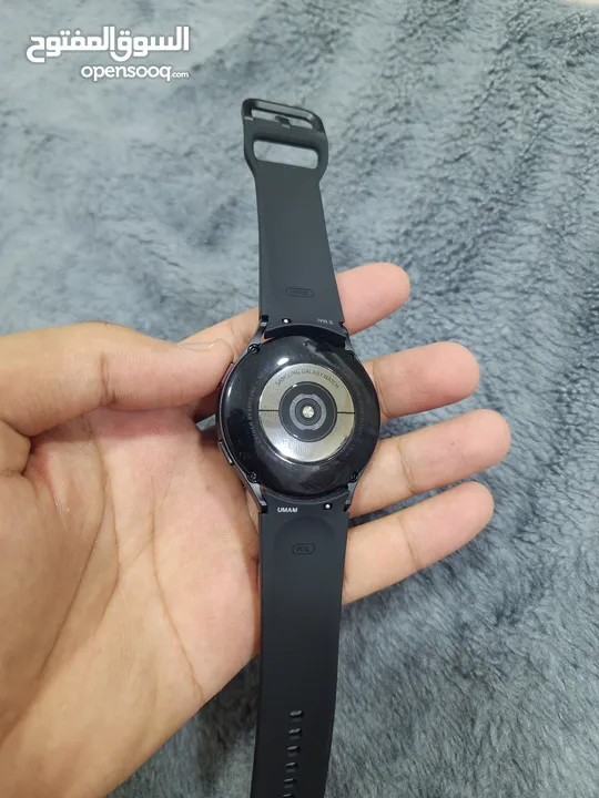 ساعة samsung watch 4 للبيع ( only open box )