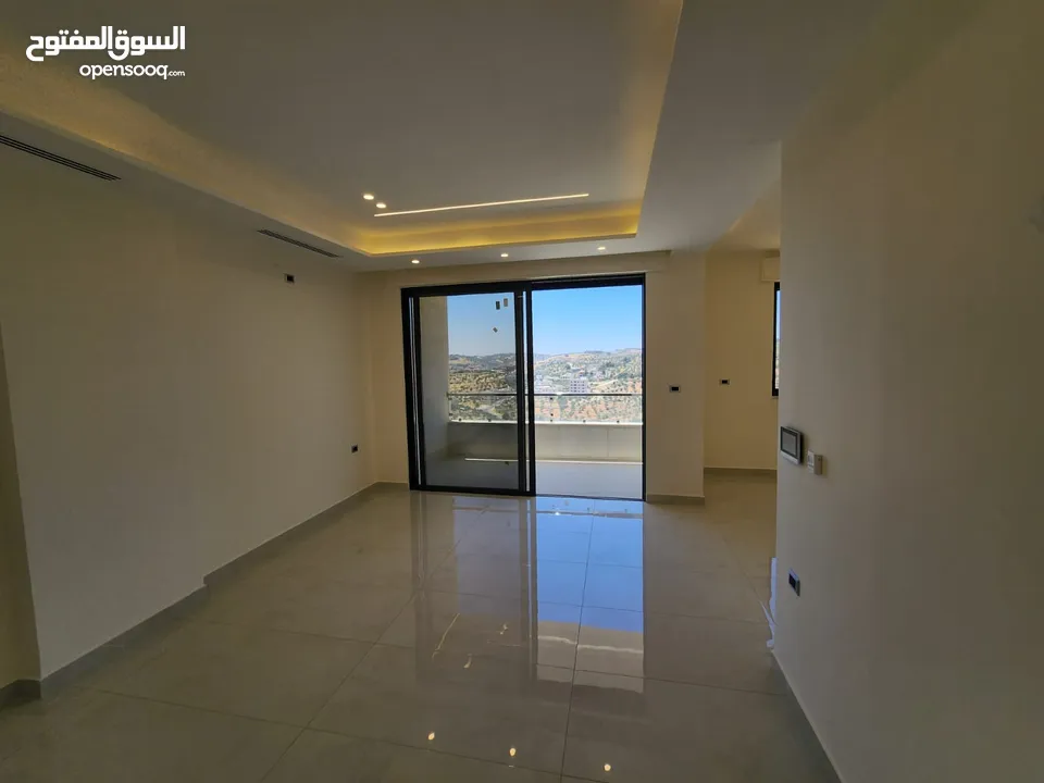 شقة فارغة للبيع في دابوق- REF:14660