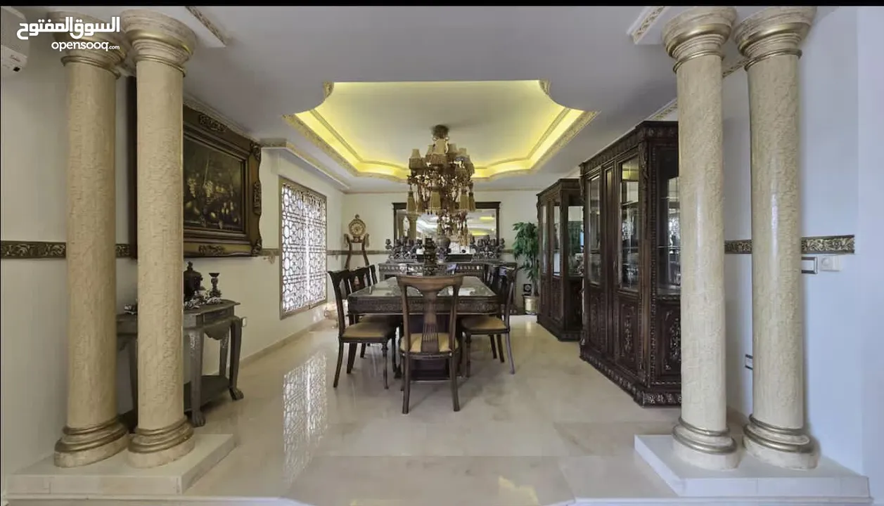 شقة للإيجار مفروش  رويال سويت طابقية مع روف و ترس كبير  Big department for rent in deir Ghbar amman