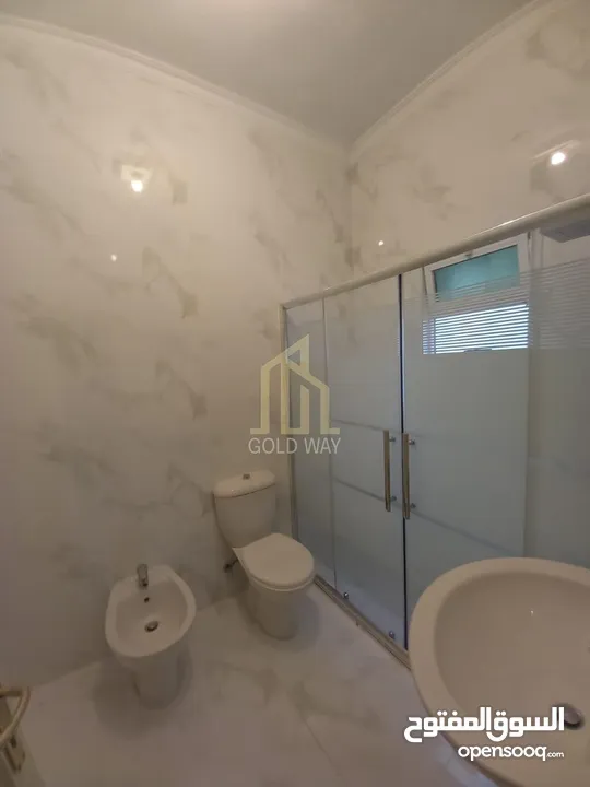 في أجمل مناطق دير غبار شقة 300م داخلي /350م خارجي بتشطيبات راقيه وسعر مميز / ref 9114