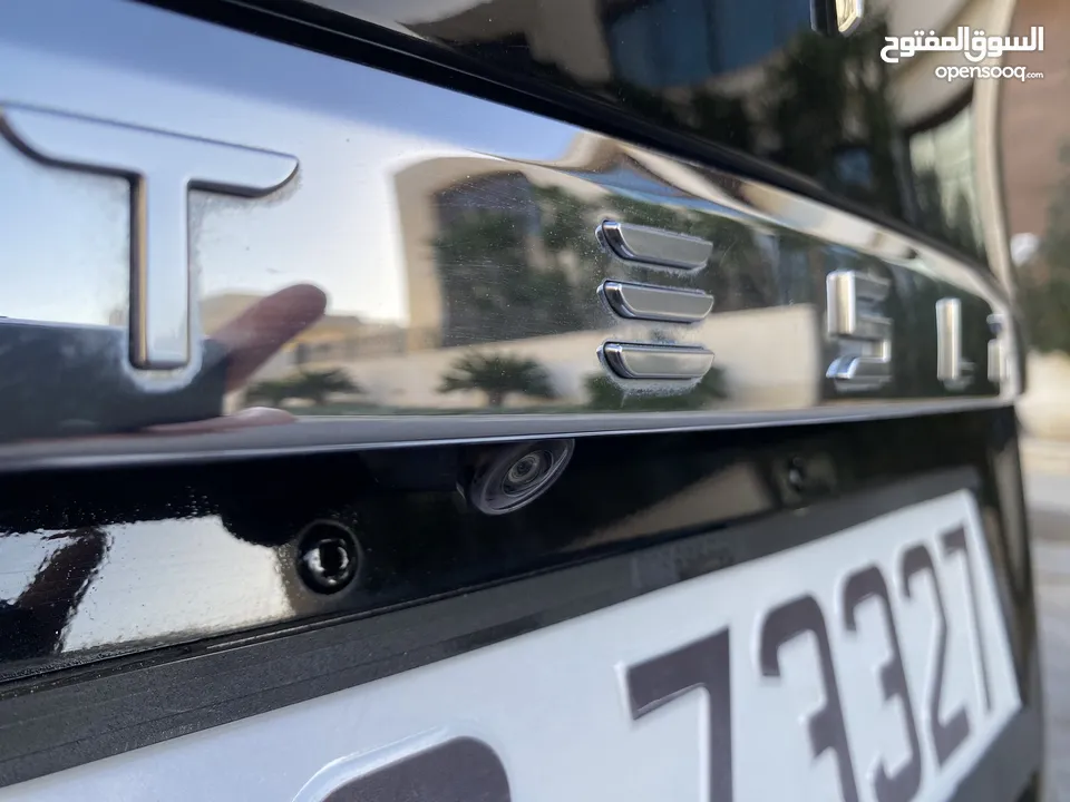 تيسلا موديل S 75 .. لون اسود ملوكي … موديل 2017