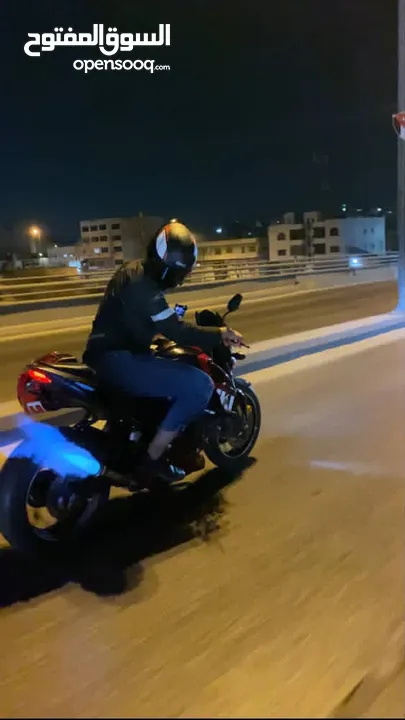 Suzukl Gsx.s 750