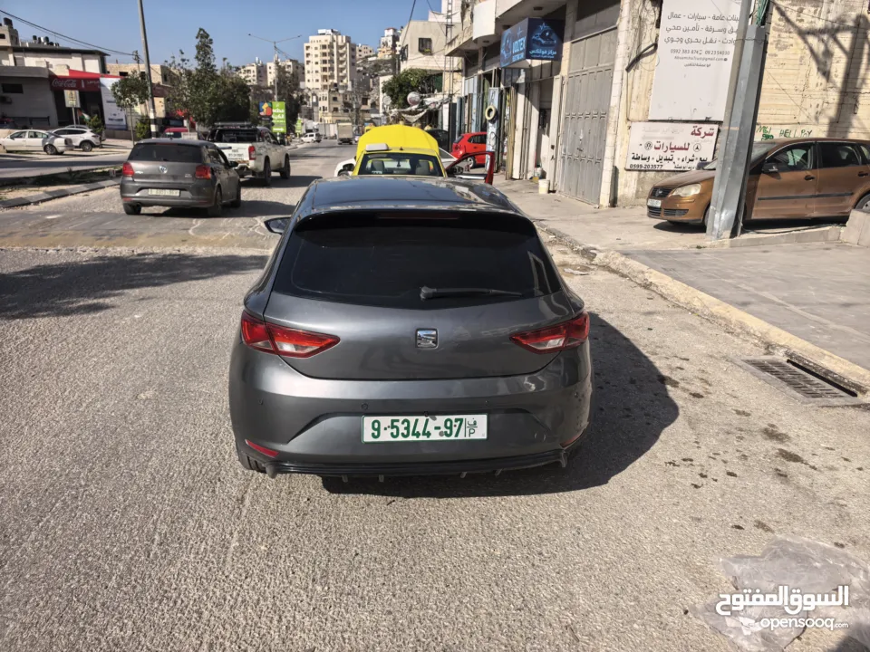 سيات ليون اوتوماتيك