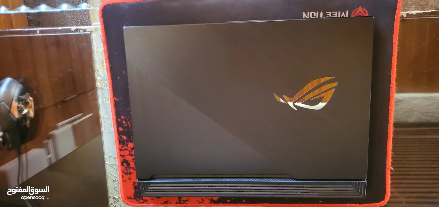 laptop asus rog strix g531gt مع شاشتين اسوس 100 هيرتز وكاميرا فانيتك