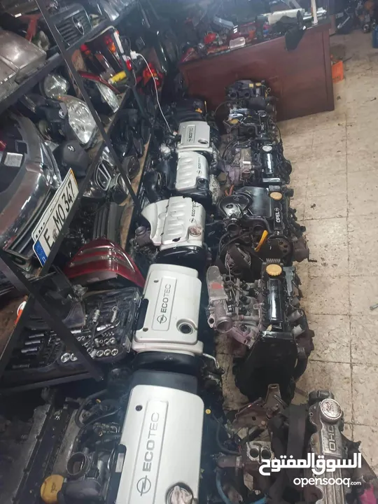 محلات سائر قرقش لبيع قطع الغيار الاوبل و يوجد قسم ميكانيك جديد ومستعمل قطع بدي وقطع ميكانيك