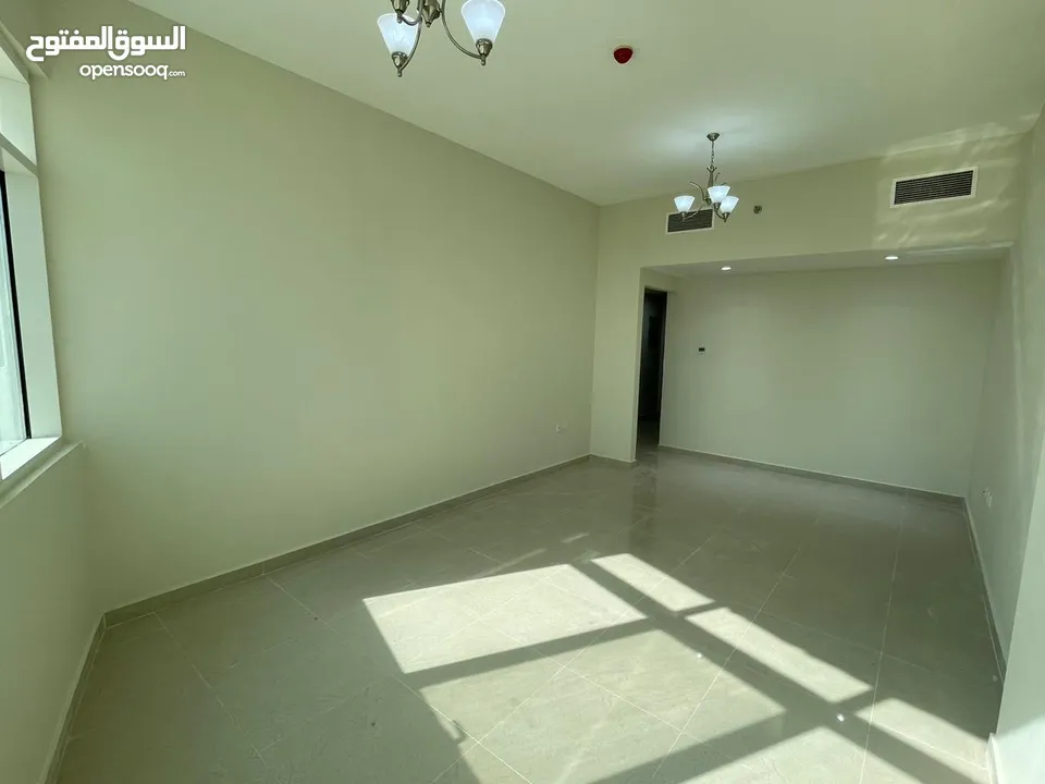 شقة غرفتين وصالة أول ساكن مع تكييف مجانى جولف تاور ، 2BHK first tenant with free air conditioning