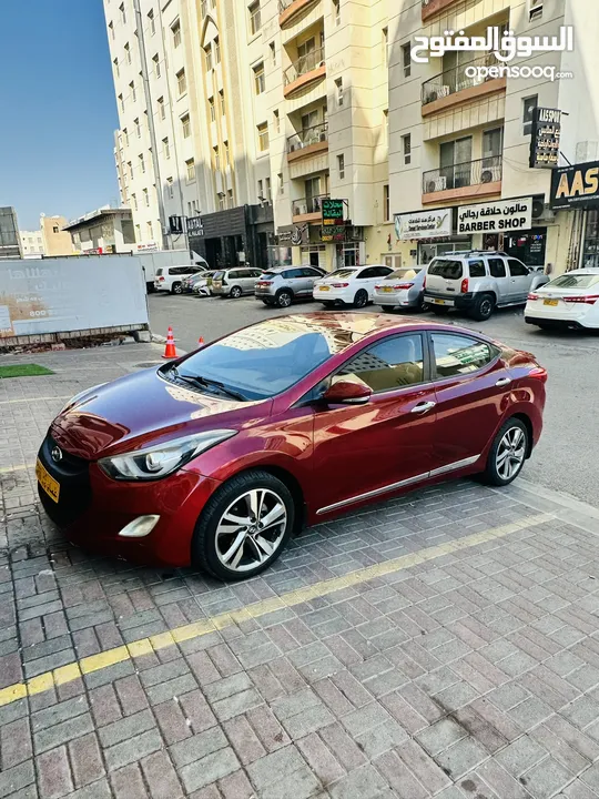 Hyundai Elantra 2012