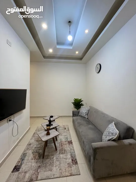 Apartment in Amman شقه في عمان ايجار أسبوعي - شهري تشطيب ديلوكس شارع الجامعه الاردنيه - شارع البلديه