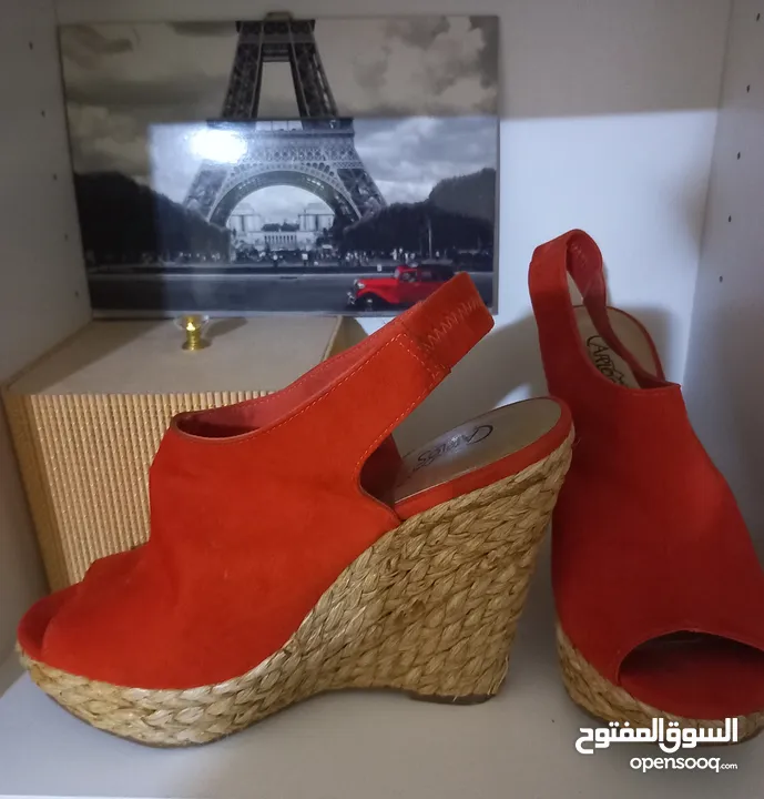 أحذية جديدة ونظارات شمسية أصلية دولتشي وغوتشي وشانيل وقطع فضة مميزة