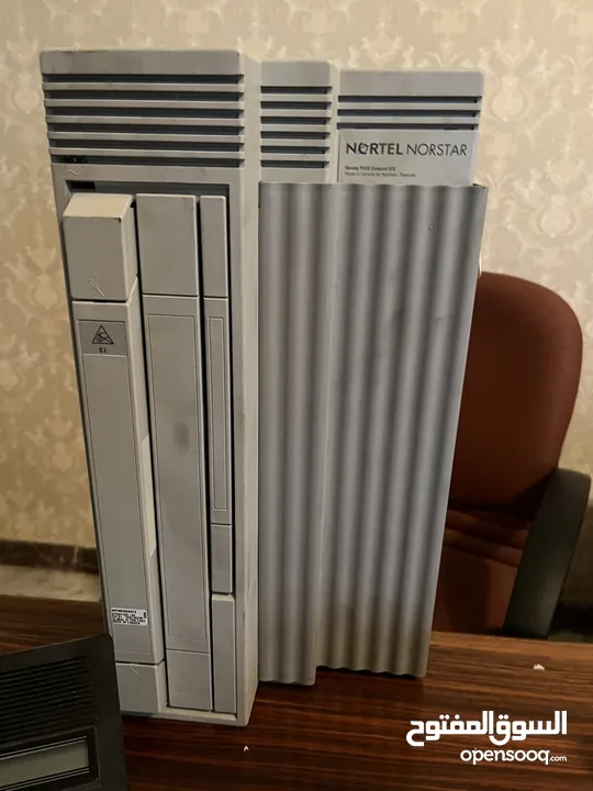 مقسم تلفونات ماركة Nortel Norstar صناعة أمريكية عدد 8 اجهزة مع شاشات بحال الجديد