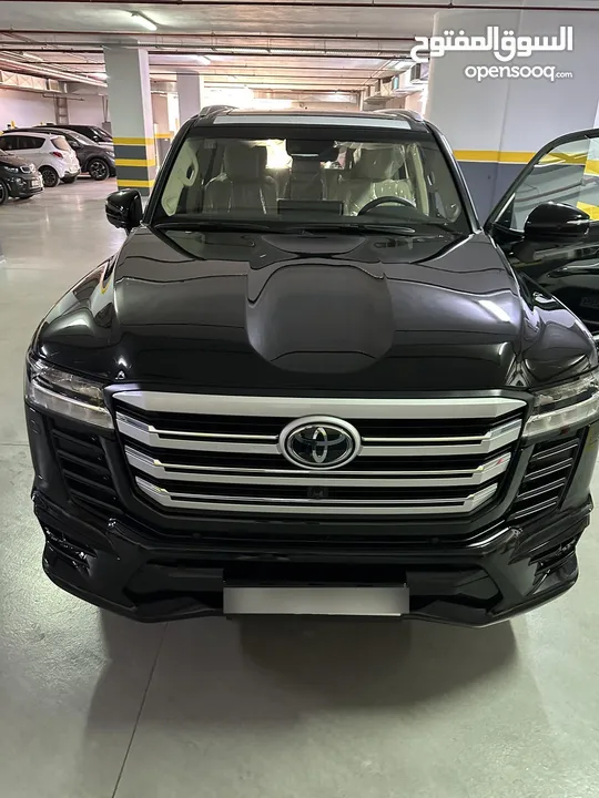 لاند كروز GXR 2024 TWIN TERBO كويت جديد زيرو فل اضافات اصلي 100% شاشات خلفيه خمس كاميرات للجادين فقط