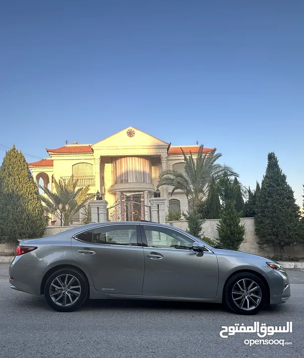 لكسز es300h بالكرتونة كرت ابيض للبيع المستعجل بسعر حرق