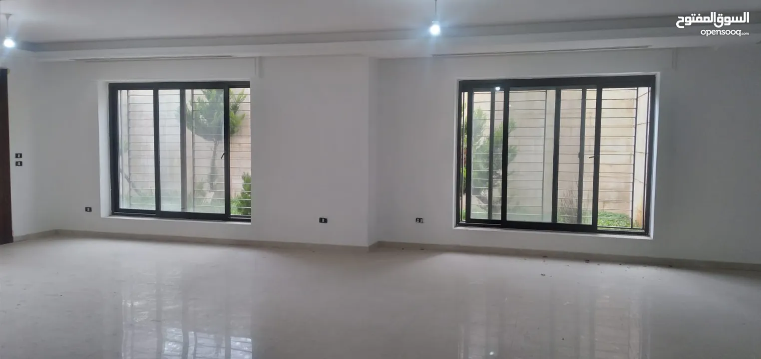 شقة طابقية للبيع او للإيجار في شارع مكة - ref : 14562