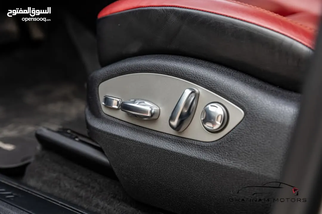 Porsche Mecan 2.0L Turbo وارد وكالة نقل