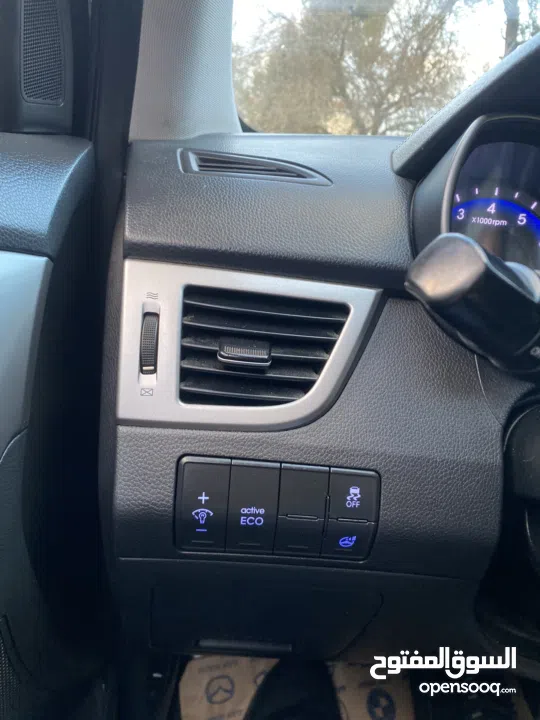 هونداي i30 فل اوتماتك فل اضافات وفحص نخب النخب الله يبارك ..