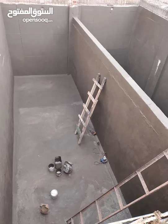 فني عازل مائي وحراري