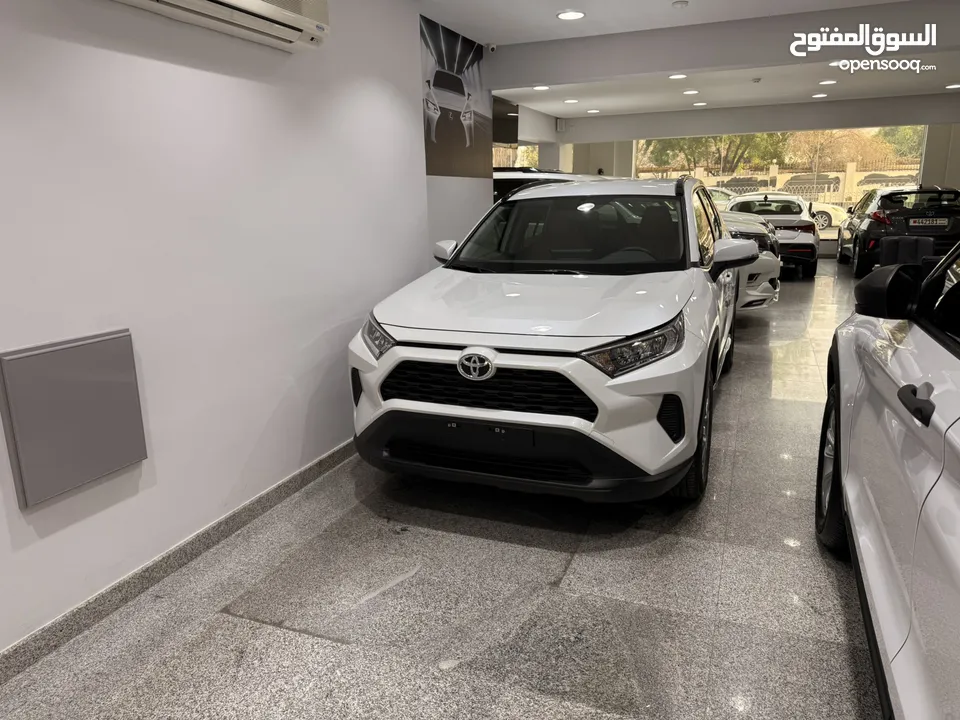 للبيع تويوتا راف فور موديل 2025