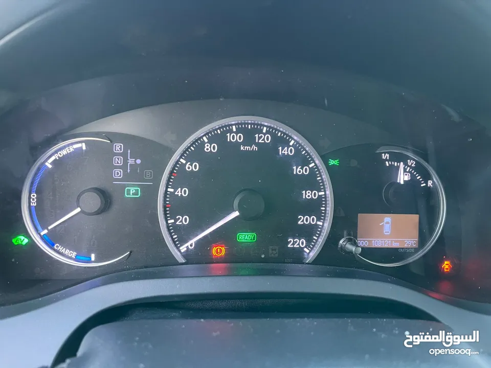 لكزس CT200 موديل 2012 فحص 3 جيد  وارد أوروبي   ممشى قليل 108 الف km