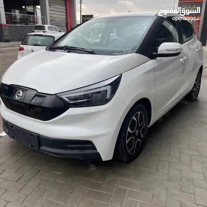 JMEV3 HATCHBACK 2022