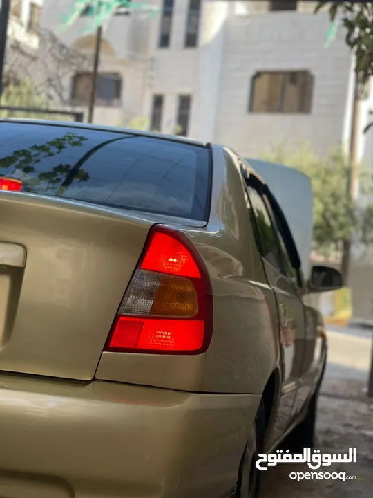 هونداي فيرنا 2001 نظيفة جدا